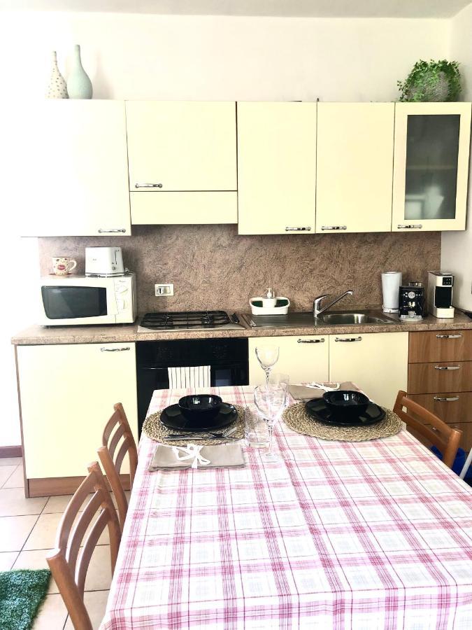 Appartement Casa Nonna Elide à Besozzo Extérieur photo