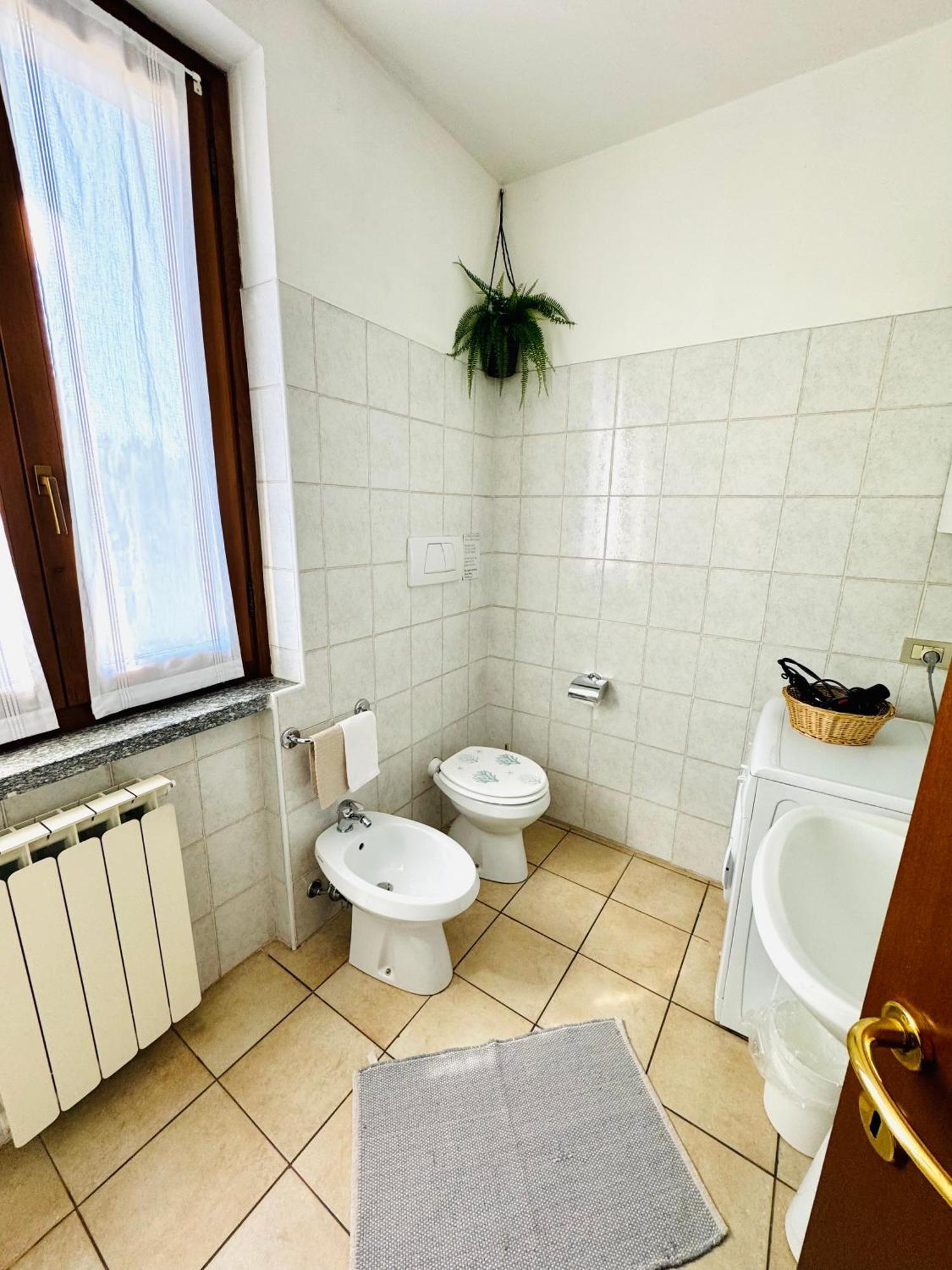 Appartement Casa Nonna Elide à Besozzo Extérieur photo